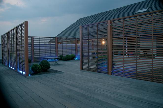 Houten tuinafscheiding